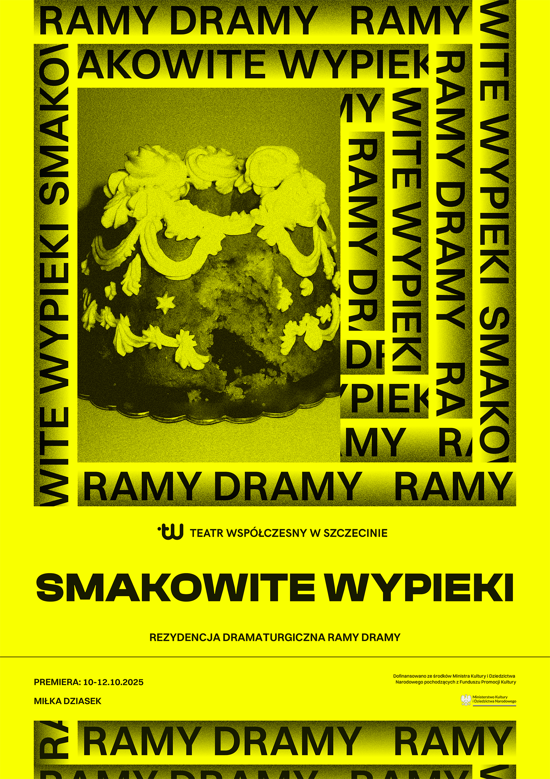 Żółty plakat do wydarzenia SMAKOWITE WYPIEKI. Na plakacie wykorzystano zdjęcie ugryzionej babki piaskowej, ozdobionej bitą śmieraną.