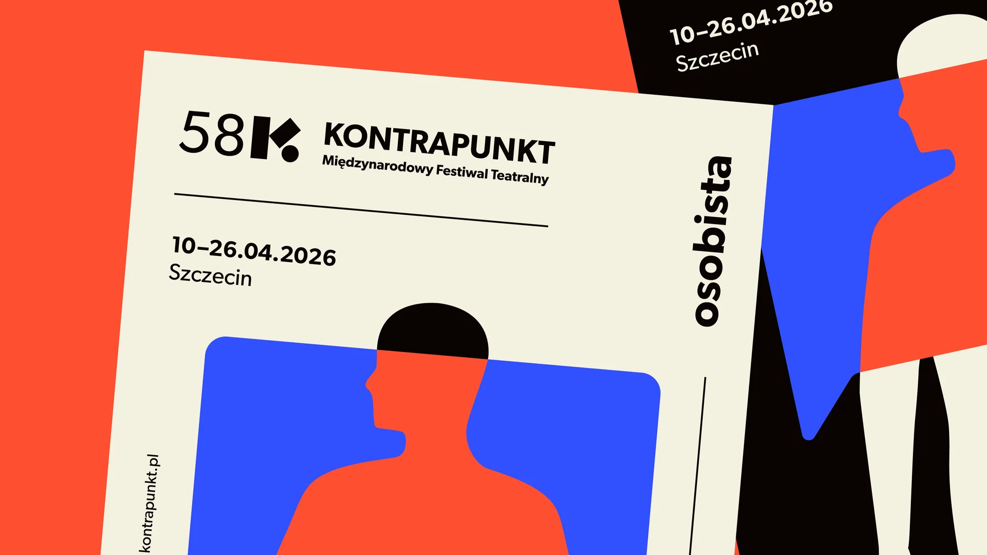 Na czerwonym tle nałożone dwie grafiki festiwalu Kontrapunkt. Jedna w kolorze czarnym, druga beżowa. Obie zawierają nazwę i datę festiwalu, a także zarys sylwetki człowieka wpisany w niebieskie okno dialogowe. 